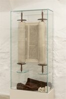 2021_bb_gebetsraum_thora_MFA_4790a-3 - medienflotte Joachim Albrecht 2021_bb_gebetsraum_thora_MFA_4790a-3