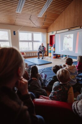 20251121_Vorlesenachmittag_15273