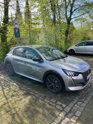Carsharing Fahrzeug Rathausstraße