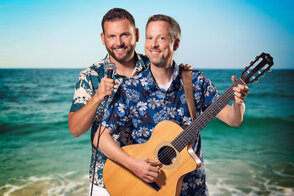Tourlaub_c_Jan_Huesing_Querformat_Hawaihemd - Jan Huesing Tourlaub_c_Jan_Huesing_Querformat_Hawaihemd